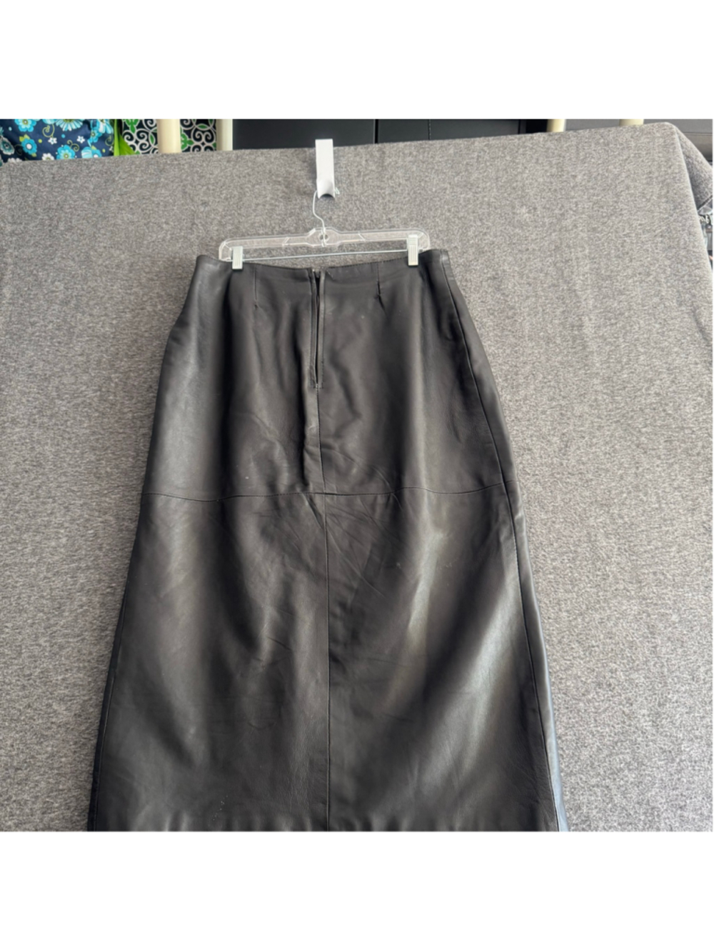 Wilsons Leather Black Genuine Leather Midi Pencil Skirt Size 16 Front Slit - Picture 6 of 9